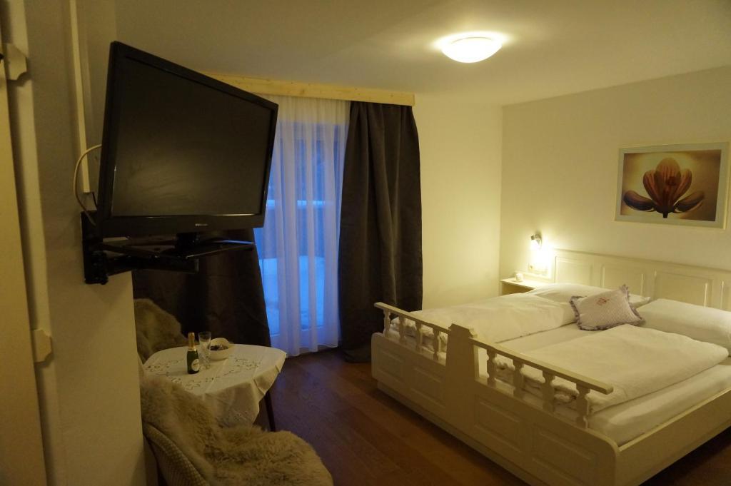 Haus Senoner Bed & Breakfast Kitzbuhel Exterior photo